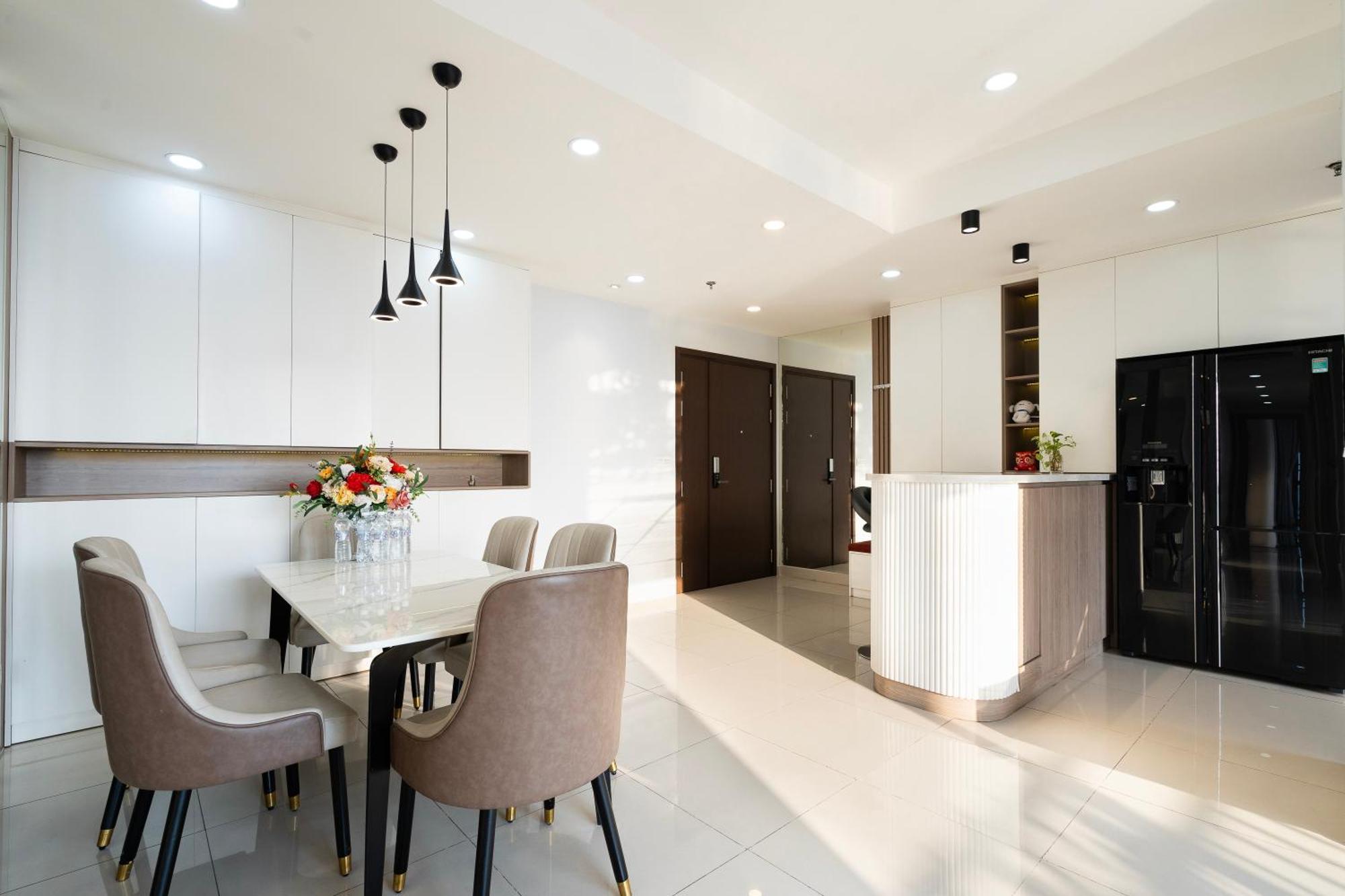 הו צ'י מין סיטי Double E Saigon Apartment In Rivergate Building מראה חיצוני תמונה