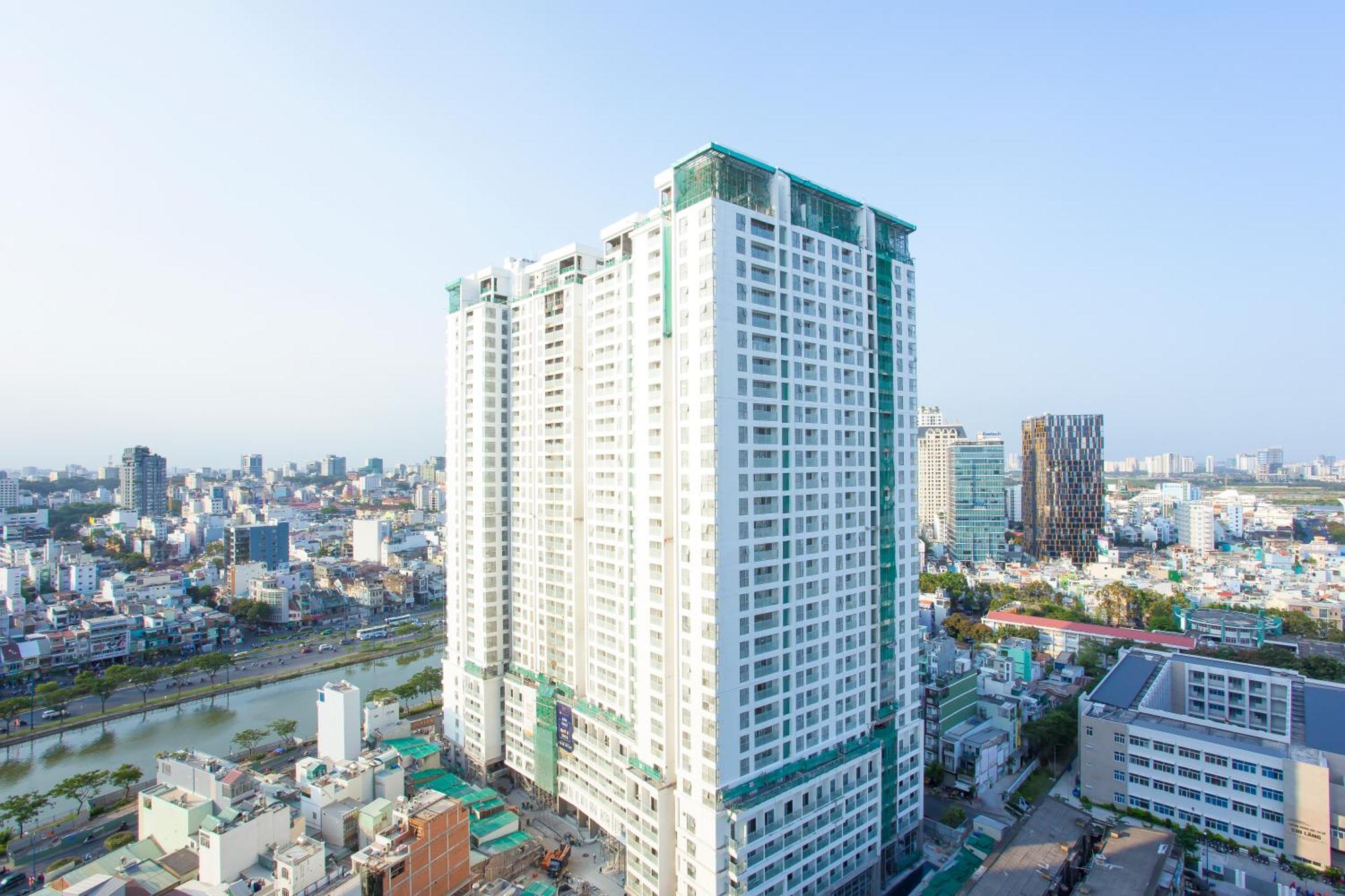הו צ'י מין סיטי Double E Saigon Apartment In Rivergate Building מראה חיצוני תמונה